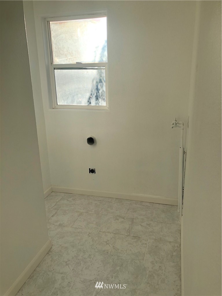 110 Parkhill Road Southwest George, WA 98848 - Photo 7 of 10 Gallery Image 7