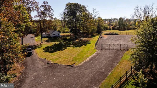 $990,000 | 563 Deep Run Road, Perkasie, PA 18944
