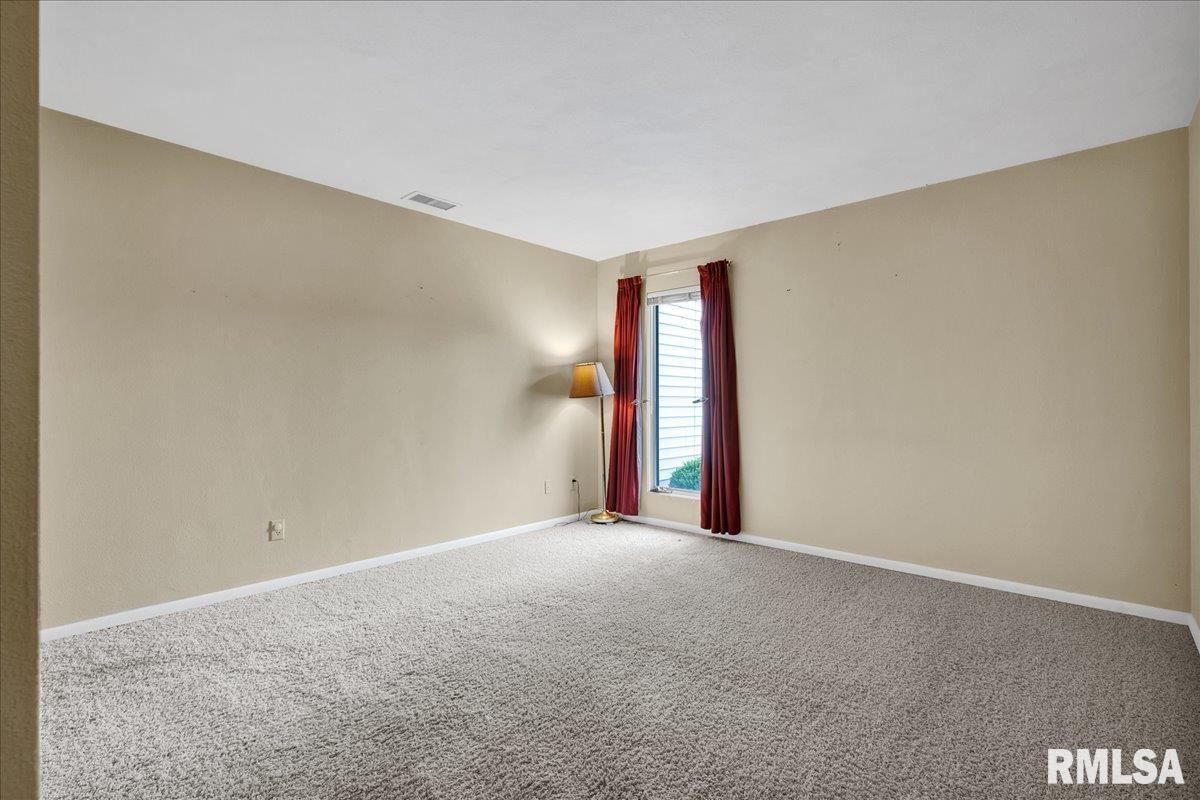 2223 Veterans Road, Unit 2 Morton, IL 61550 - Photo 12 of 21 Gallery Image 12