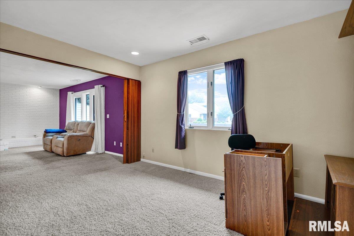 2223 Veterans Road, Unit 2 Morton, IL 61550 - Photo 8 of 21 Gallery Image 8