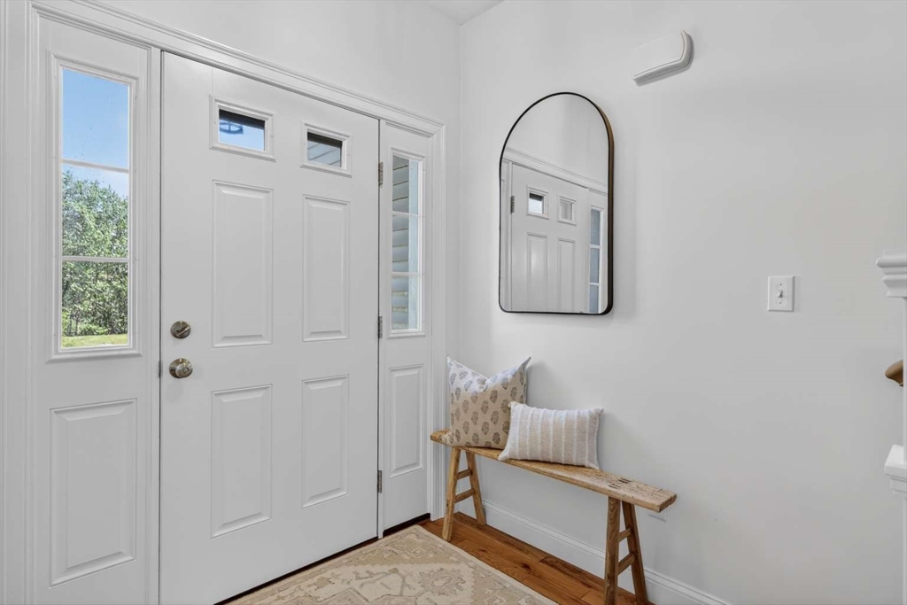 20 Beaver Pond Road, Unit 20 Milford, MA 01757 - Photo 4 of 20