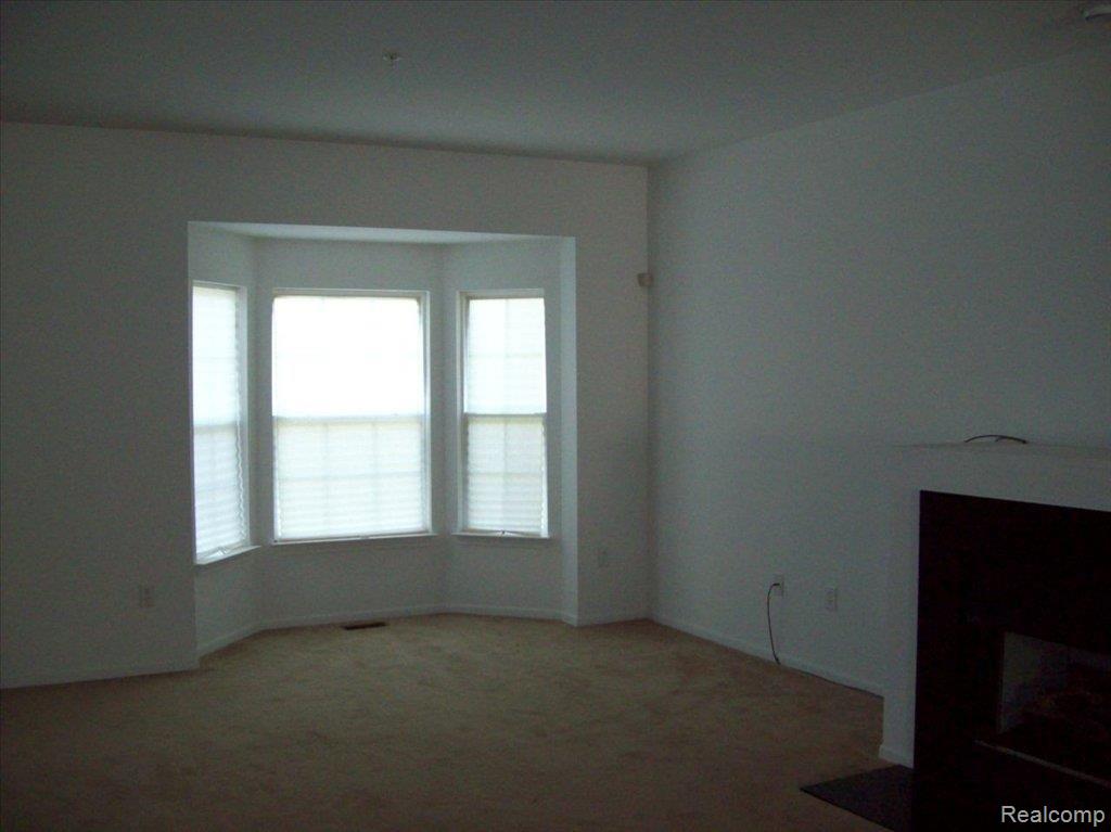 10882 Pardee Road Taylor, MI 48180 - Photo 4 of 13 102_1479