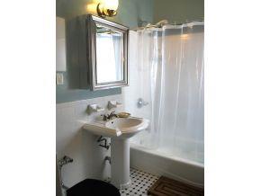9701 Shore Road, Unit 6L Brooklyn, NY 11209 - Photo 7 of 12 Bath