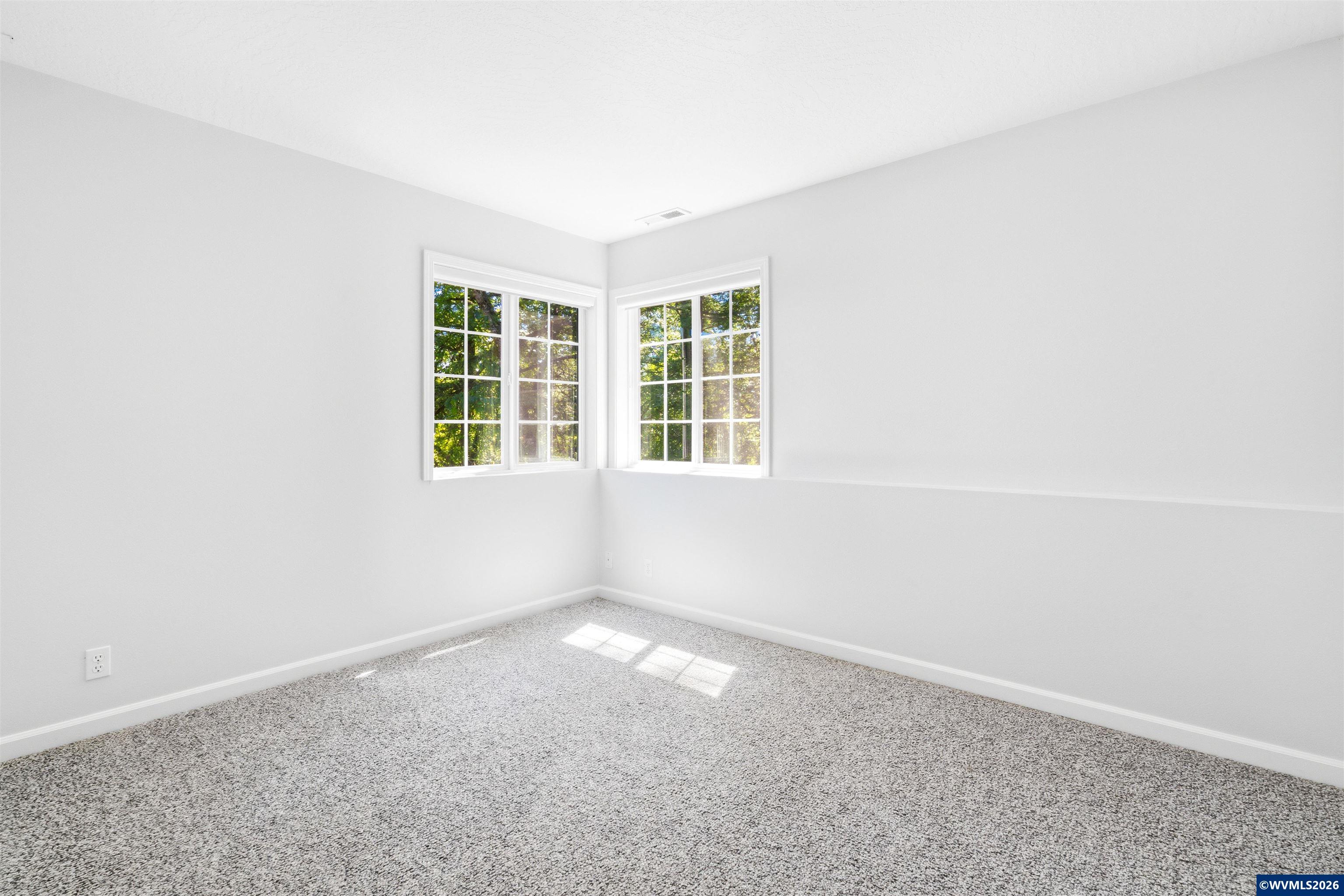 151 Rockridge Loop Eugene, OR 97405 - Photo 20 of 30