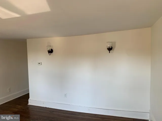 $2,000 | 119 Franklin Street, Unit 2, Bristol, PA 19007