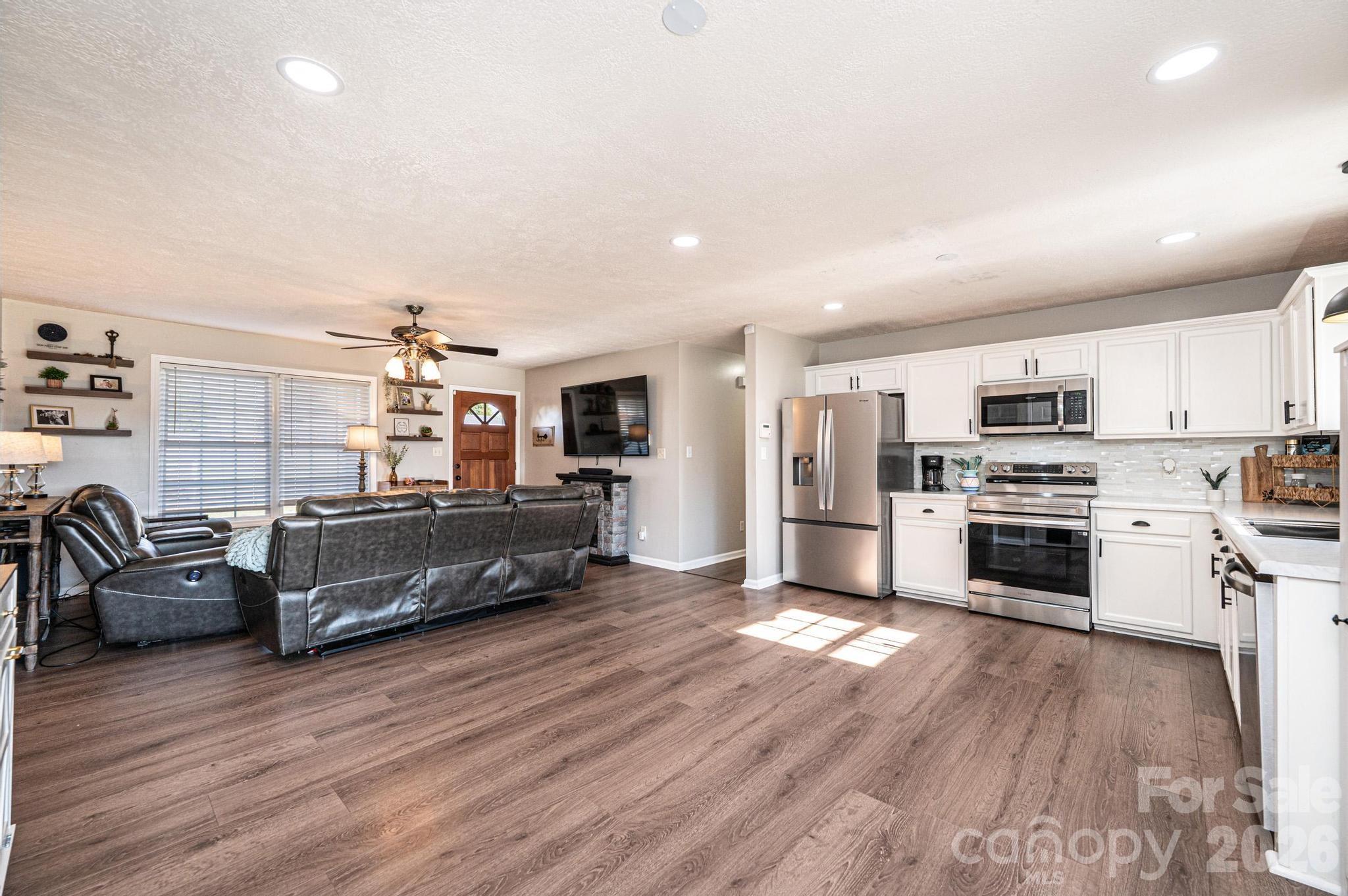 1355 Millrace Drive Conover, NC 28613 - Photo 11 of 37