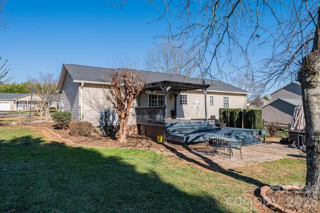 $279,990 | 1355 Millrace Drive, Conover, NC 28613