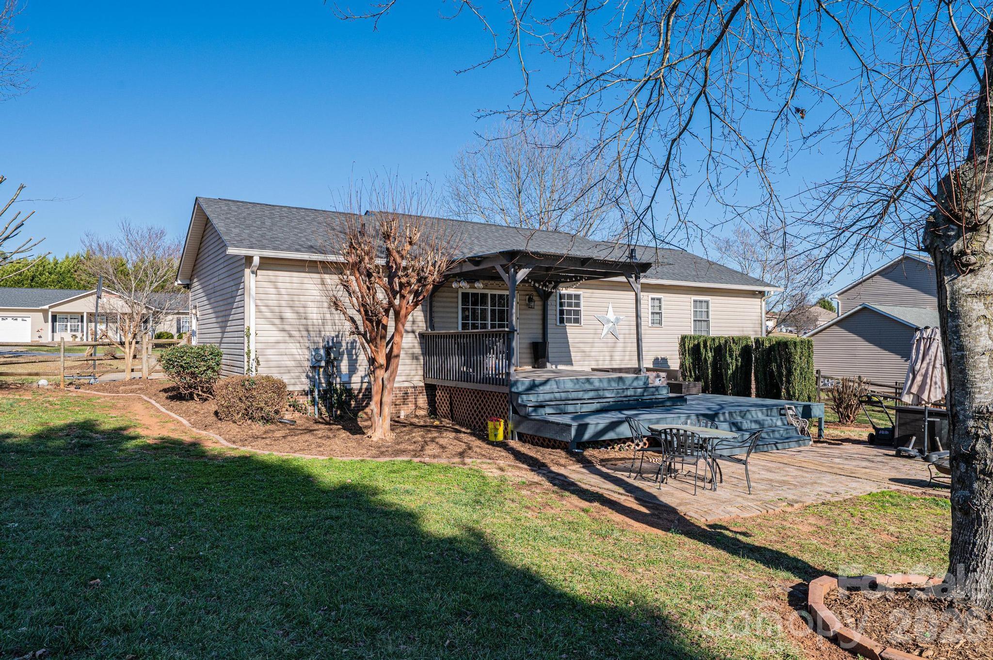 1355 Millrace Drive Conover, NC 28613 - Photo 34 of 37