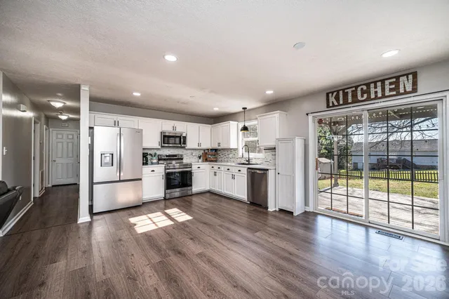 $279,990 | 1355 Millrace Drive, Conover, NC 28613