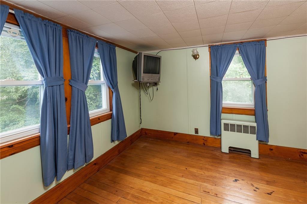 29 Brave Boat Harbor Road York, ME 03909 - Photo 21 of 32 Second floor bedroom.