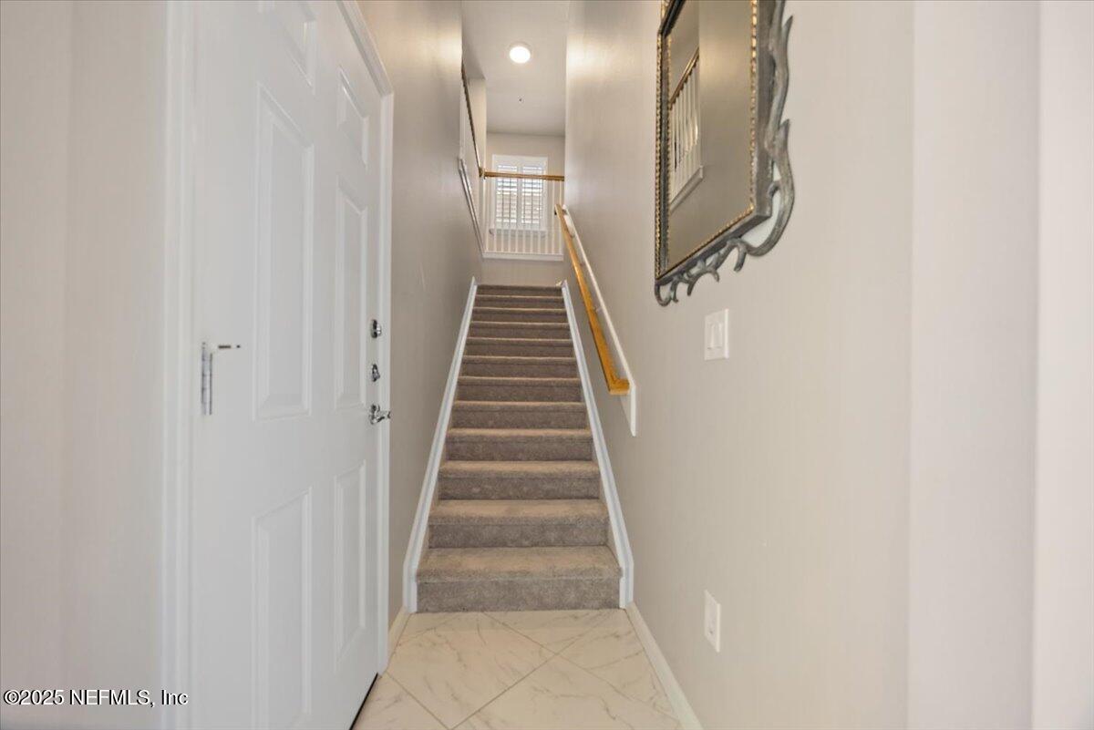 86 Fawn Gully Lane, Unit D Ponte Vedra, FL 32081 - Photo 6 of 29 a view of entryway