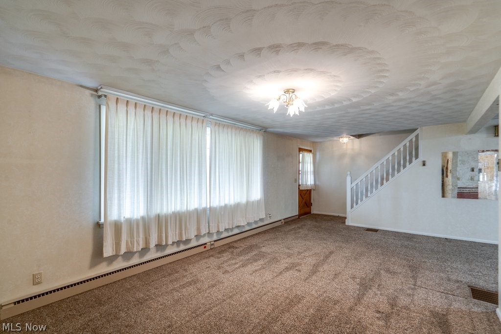 2267 Bellflower Road East Rochester, OH 44625 - Photo 9 of 48