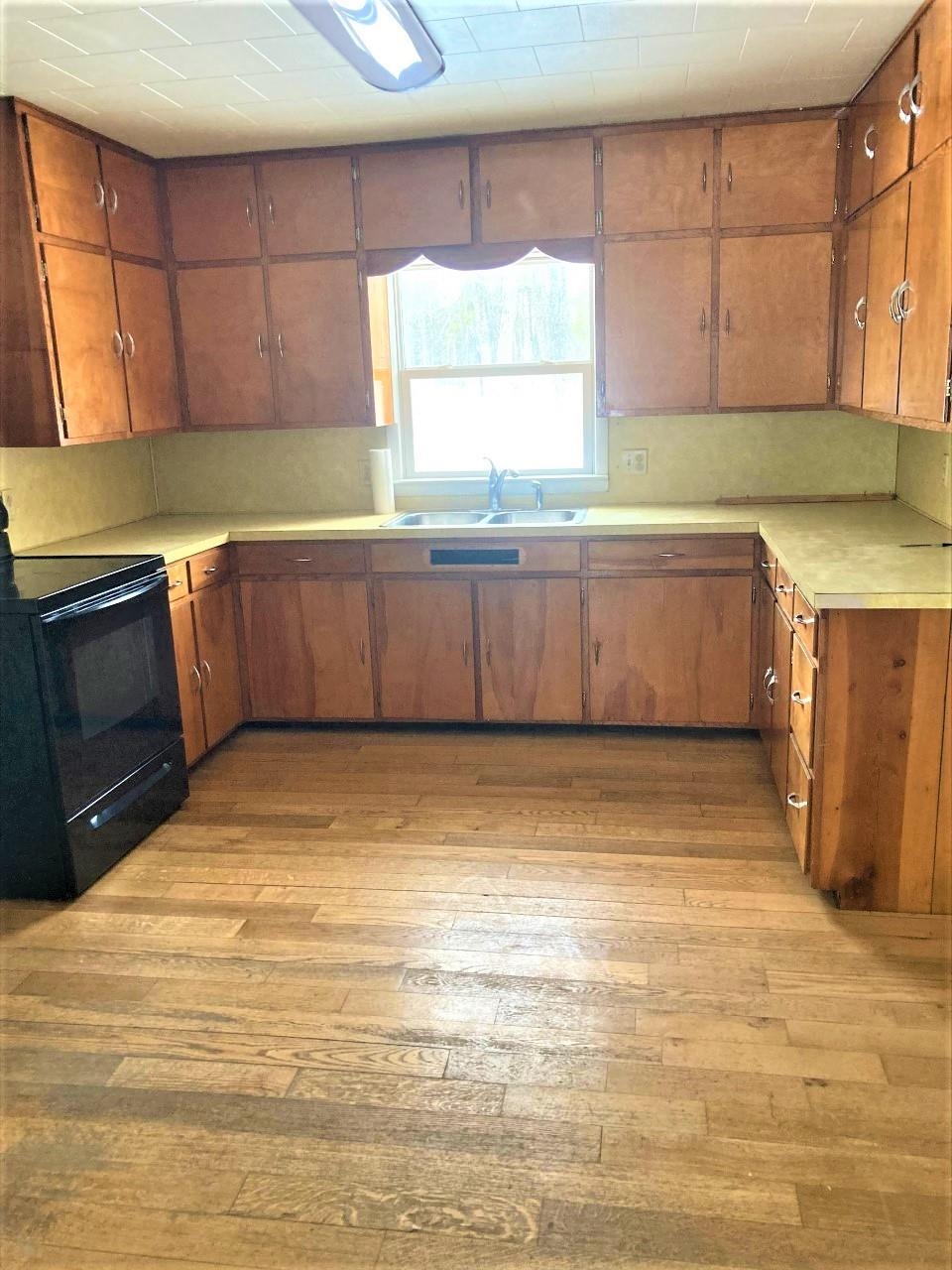 3275 Putnam Road Hale, MI 48739 - Photo 7 of 29 1896346-6.JPG
