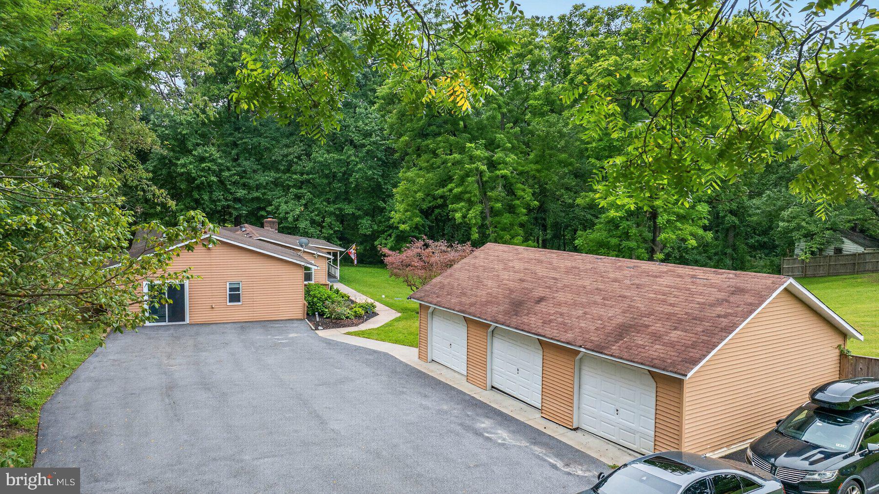 14419 Peddicord Road Mount Airy, MD 21771 - Photo 5 of 49 Gallery Image 5