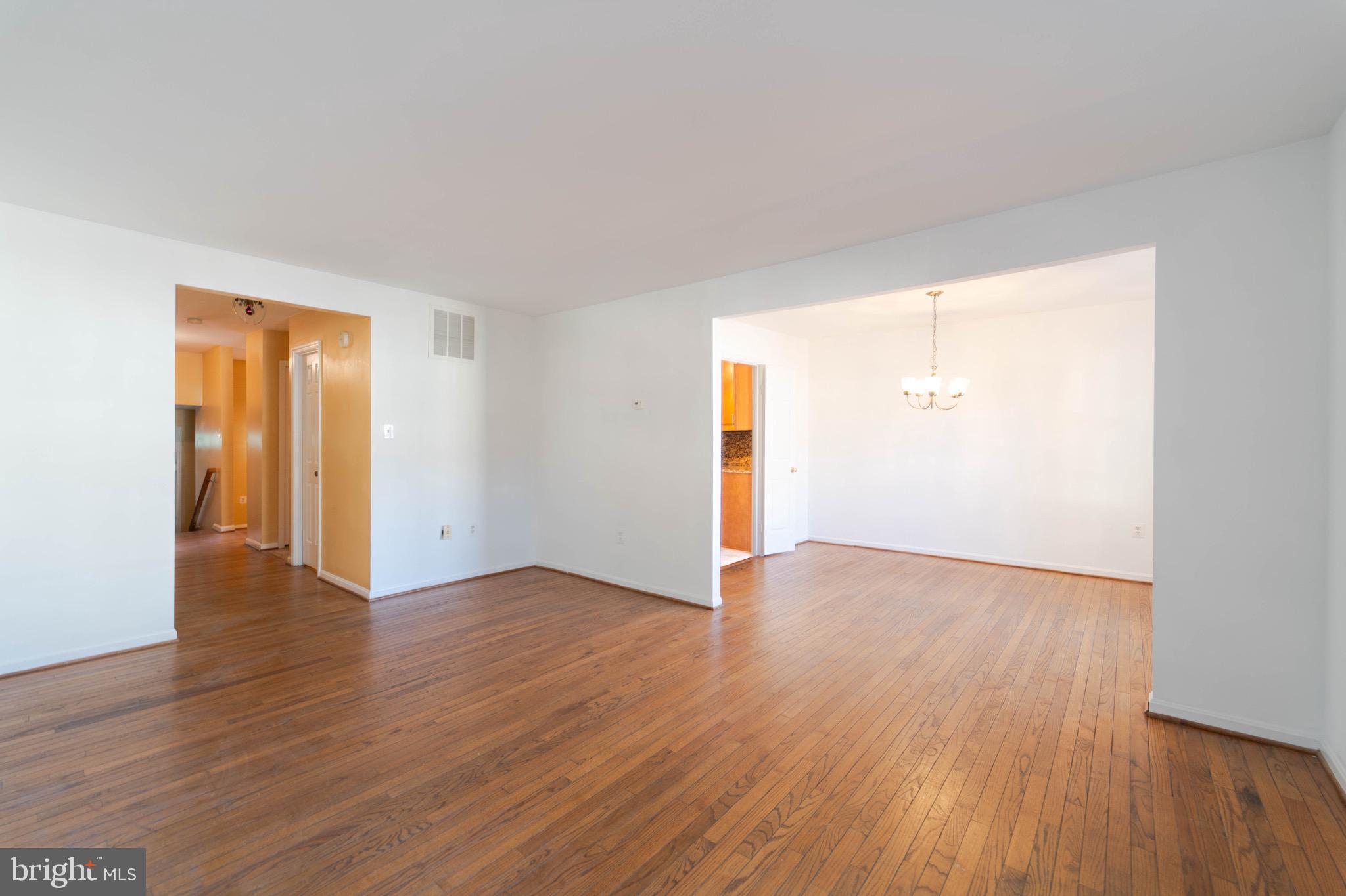 4914 Carriagepark Road Fairfax, VA 22032 - Photo 12 of 40