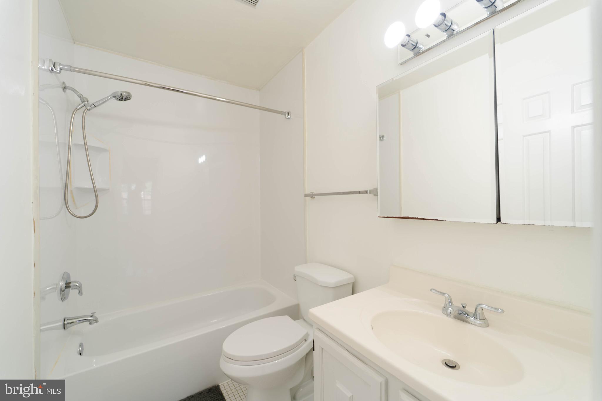 4914 Carriagepark Road Fairfax, VA 22032 - Photo 38 of 40