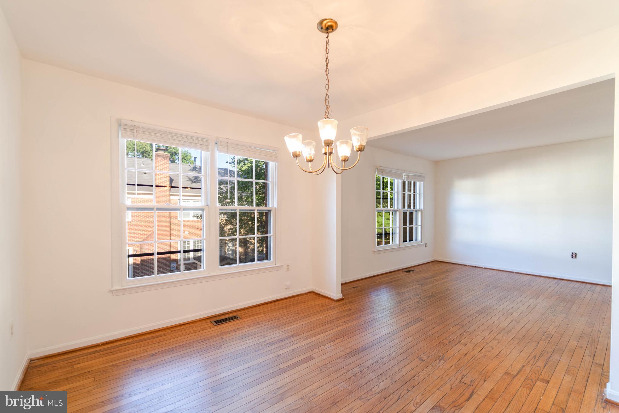 4914 Carriagepark Road Fairfax, VA 22032 - Photo 10 of 40
