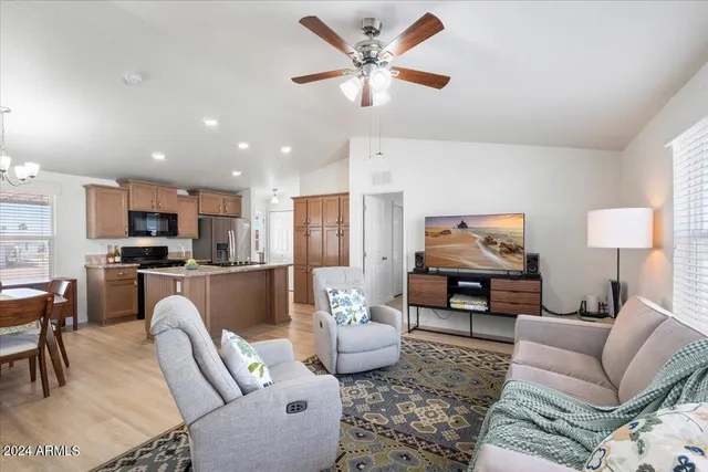 $94,999 | 10936 East Apache Trail, Unit 67, Apache Junction, AZ 85120