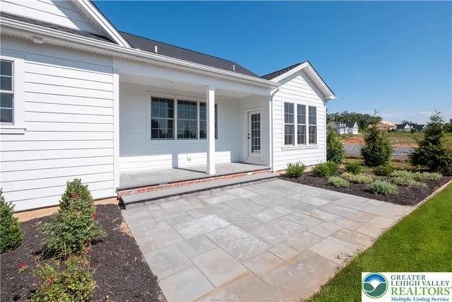 $865,000 | 4276 Stonebridge Drive, Bethlehem, PA 18015