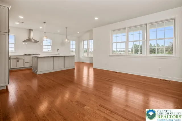 $865,000 | 4276 Stonebridge Drive, Bethlehem, PA 18015