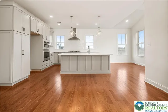 $865,000 | 4276 Stonebridge Drive, Bethlehem, PA 18015