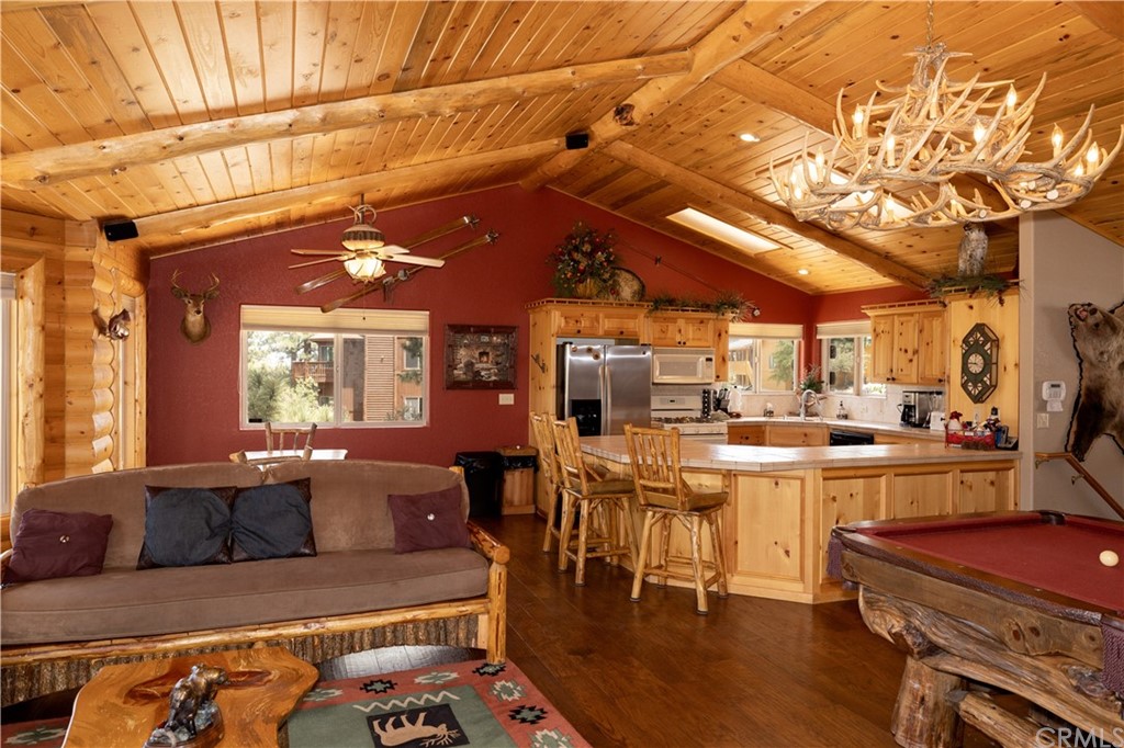 42692 Timberline Trail Big Bear Lake, CA 92315 - Photo 11 of 38