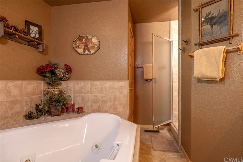 42692 Timberline Trail Big Bear Lake, CA 92315 - Photo 19 of 38