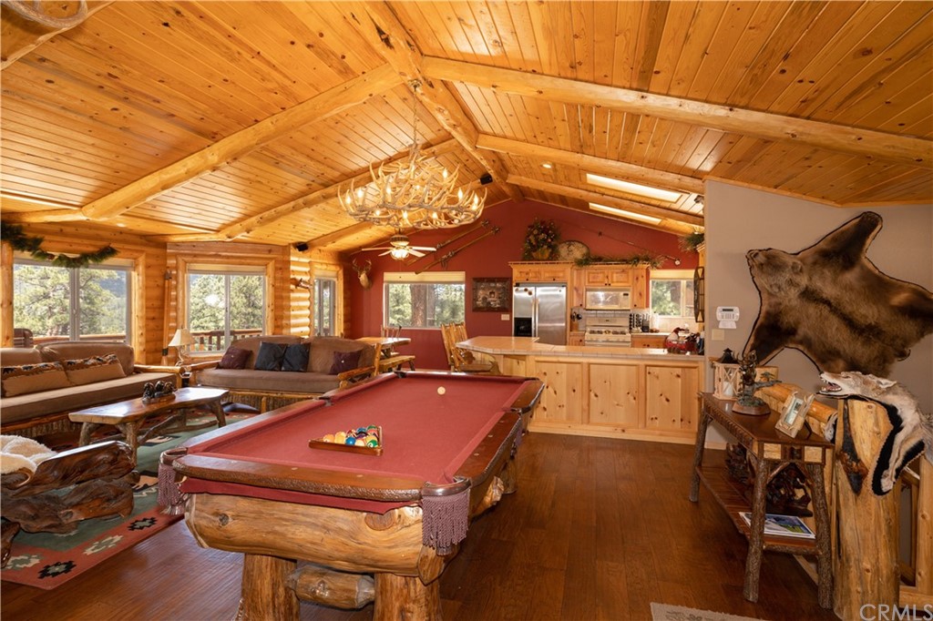 42692 Timberline Trail Big Bear Lake, CA 92315 - Photo 5 of 38