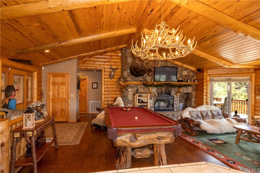 42692 Timberline Trail Big Bear Lake, CA 92315 - Photo 6 of 38