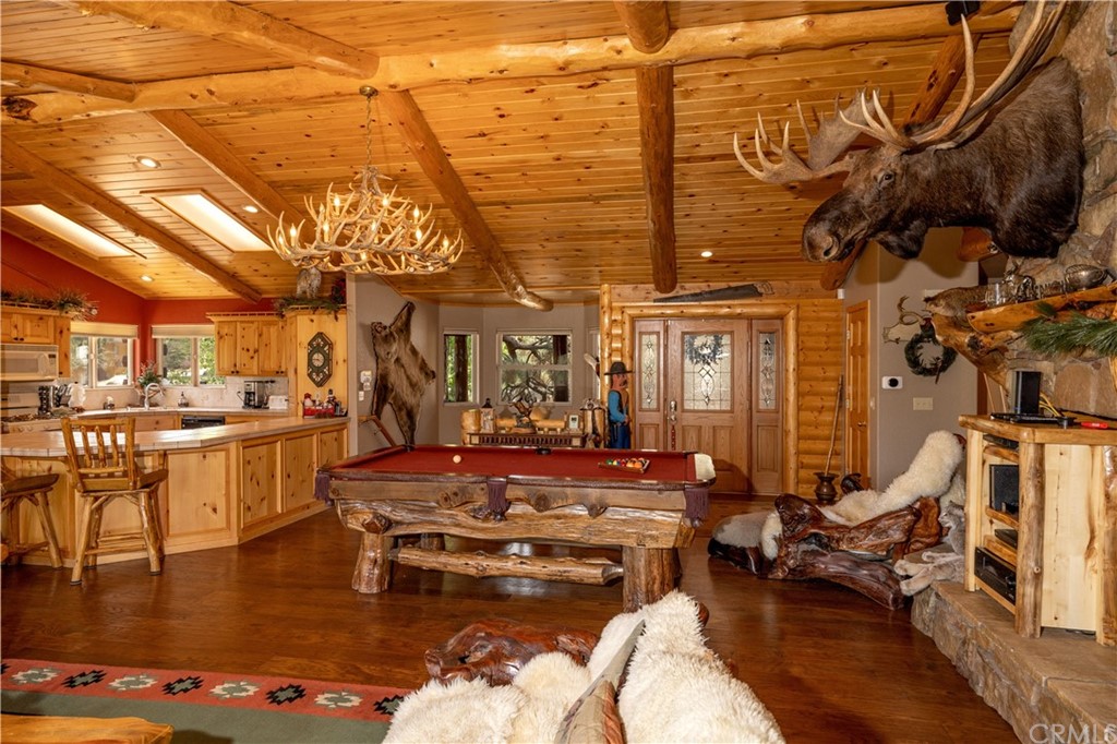 42692 Timberline Trail Big Bear Lake, CA 92315 - Photo 7 of 38