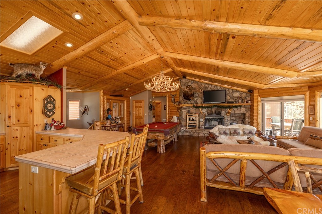 42692 Timberline Trail Big Bear Lake, CA 92315 - Photo 9 of 38