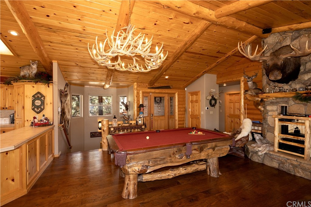 42692 Timberline Trail Big Bear Lake, CA 92315 - Photo 10 of 38