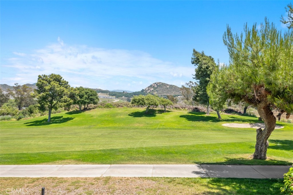 4346 Los Padres Drive Fallbrook, CA 92028 - Photo 32 of 33 a view of a city with an ocean