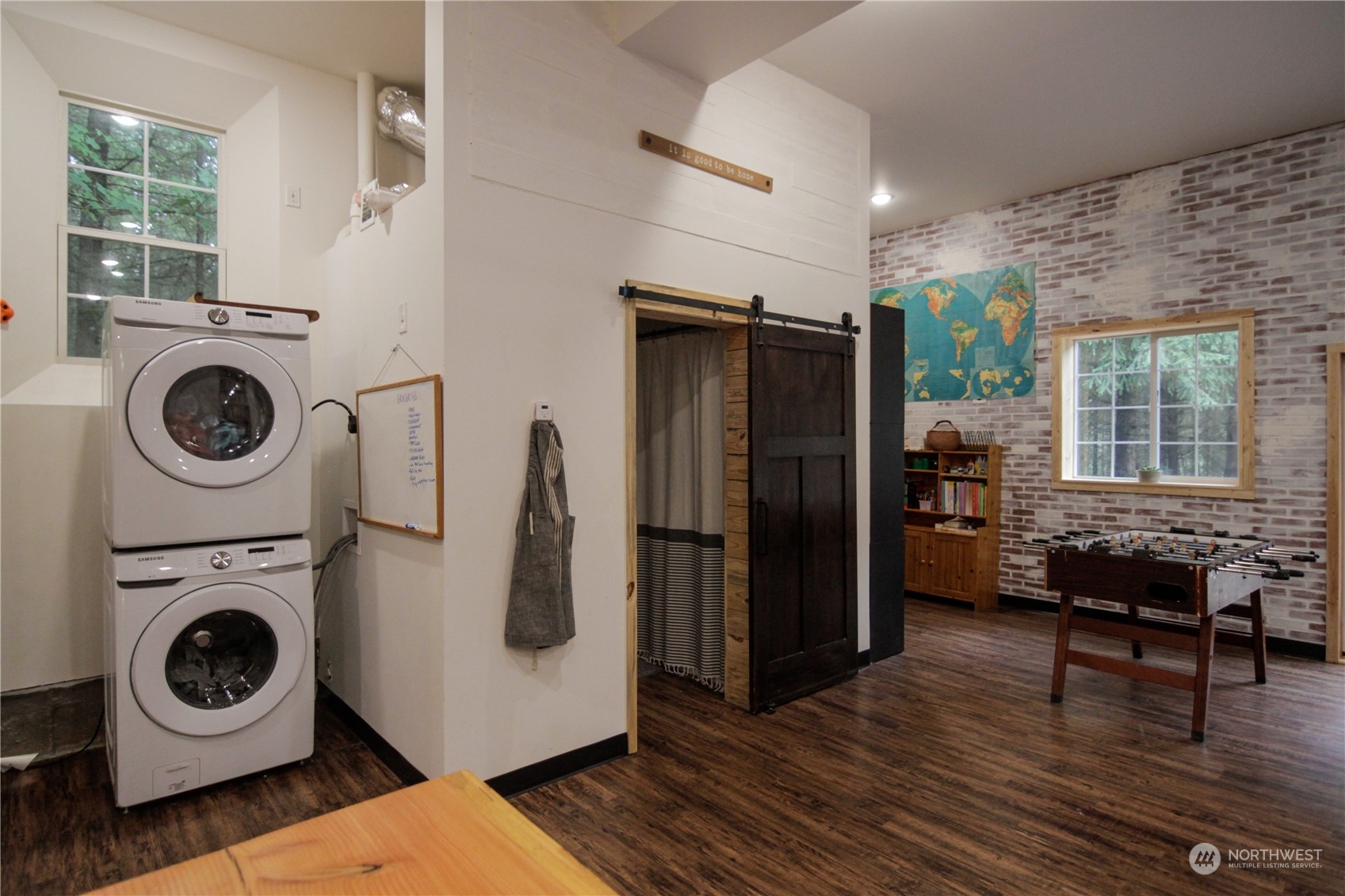 120 Swindler Road Winlock, WA 98596 - Photo 23 of 37 a view of living room washer and dryer