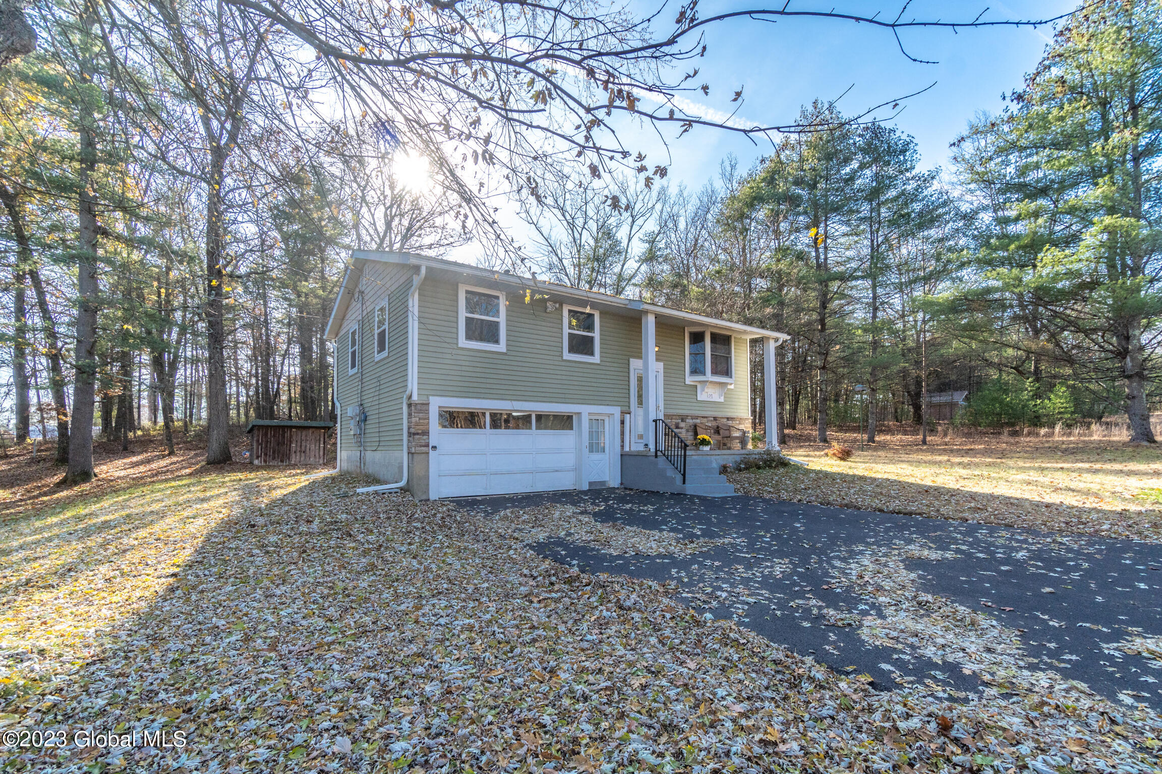 98 Hutchins Rd-14