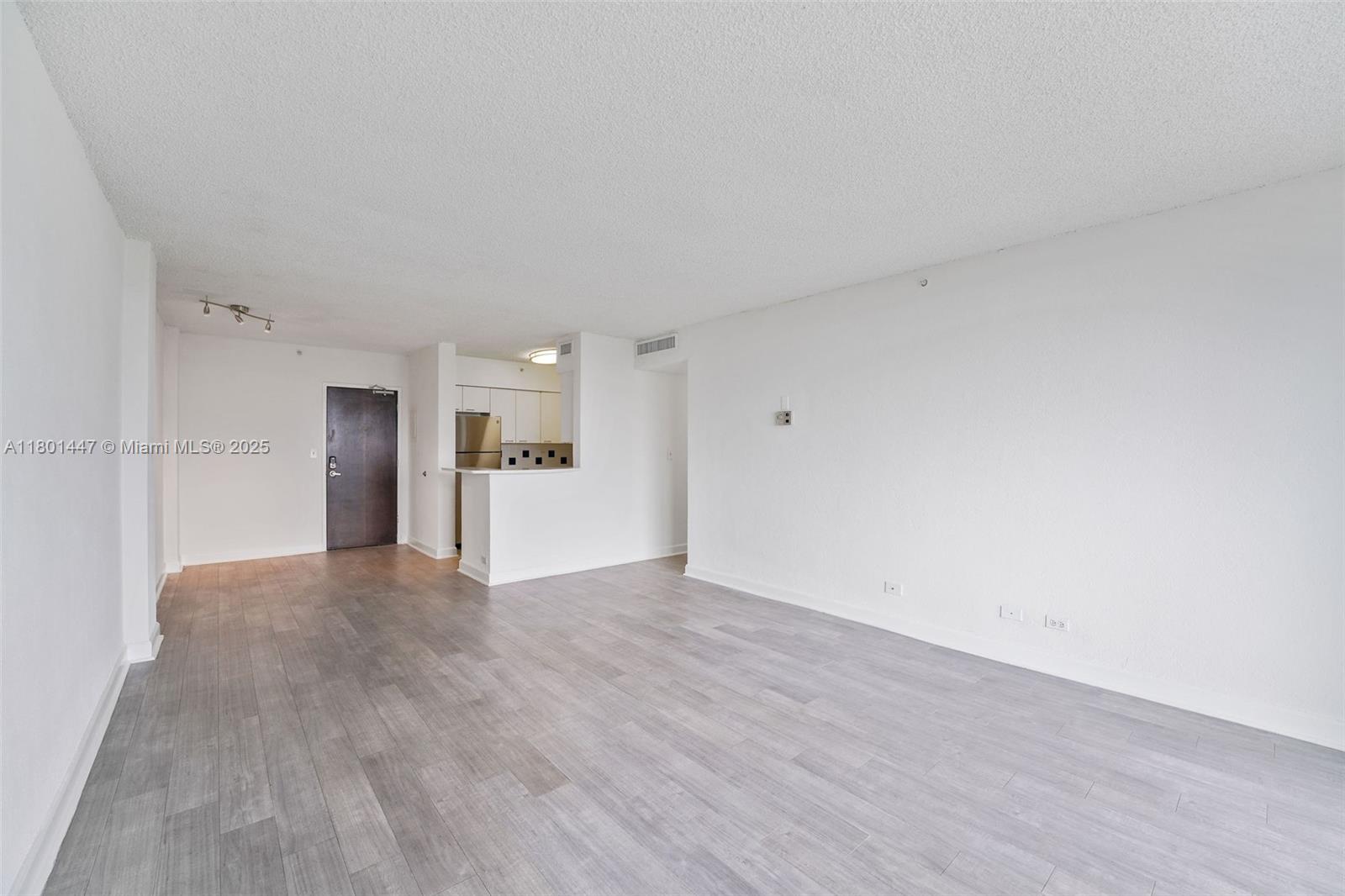 1500 Bay Road, Unit S0380 Miami Beach, FL 33139 - Photo 18 of 83