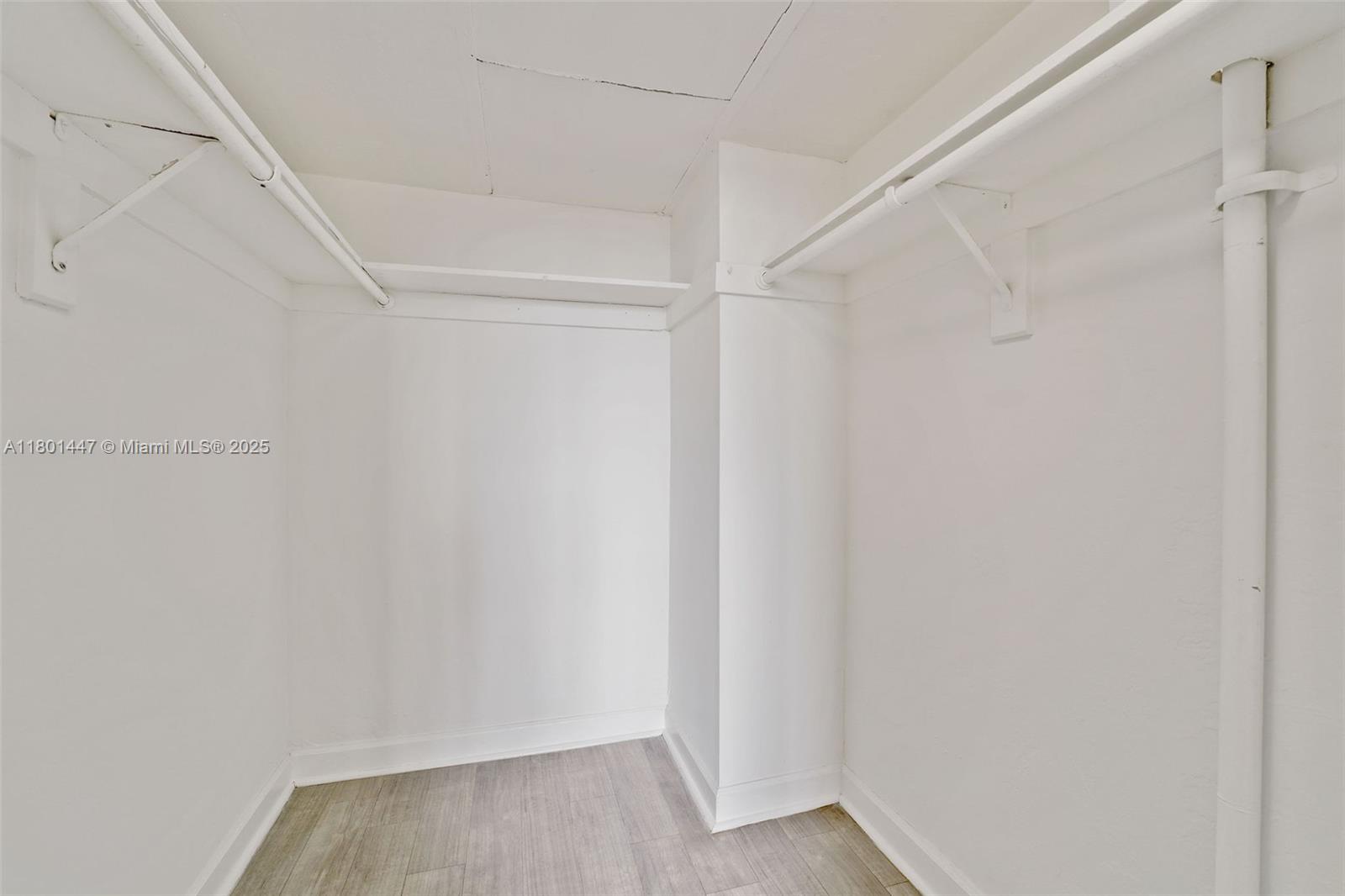 1500 Bay Road, Unit S0380 Miami Beach, FL 33139 - Photo 22 of 83 a view of small space