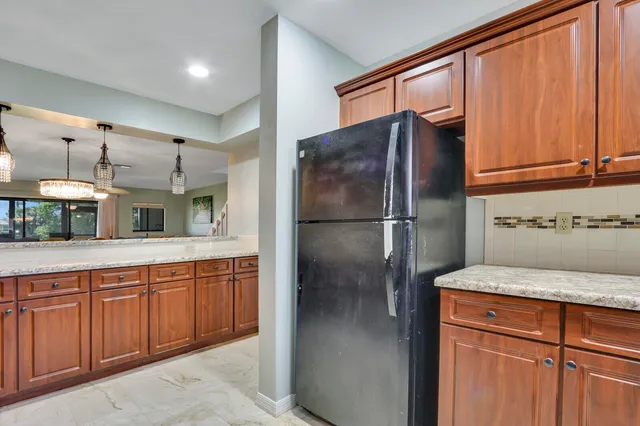 $280,000 | 6148 Southeast Georgetown Place, Unit 805, Hobe Sound, FL 33455