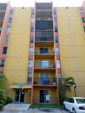 $2,670 | 4721 Northwest 7th Street, Unit 10112, Miami, FL 33126