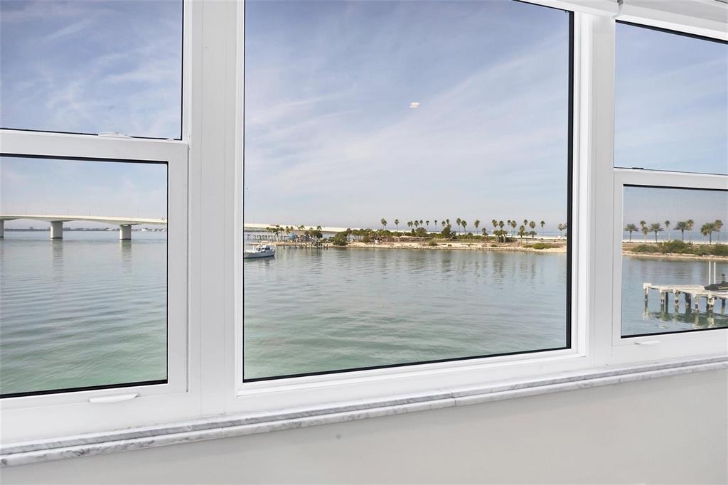 226 Golden Gate Point, Unit 32 Sarasota, FL 34236 - Photo 28 of 60