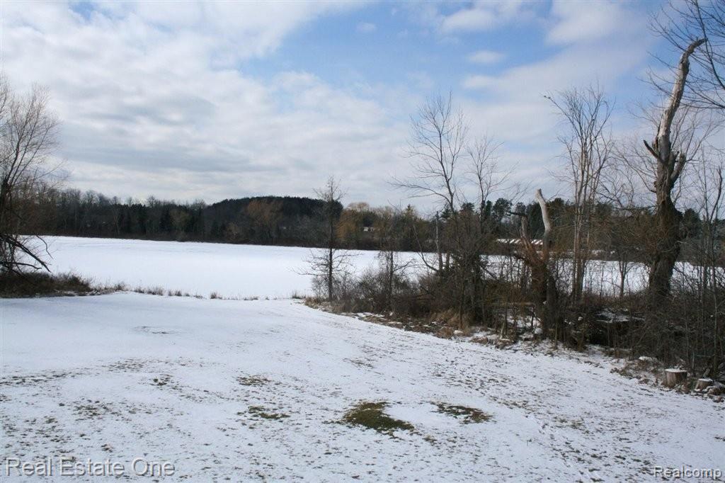 4240 Hadley Road Metamora, MI 48455 - Photo 2 of 25 IMG_8246.jpg