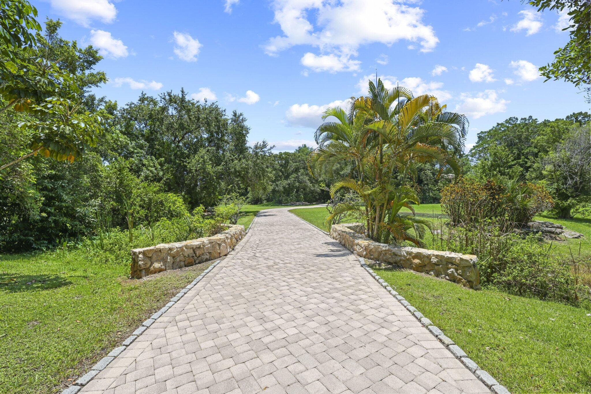 6001 Le Lac Road Boca Raton, FL 33496 - Photo 2 of 52 6001 Le Lac Road - 25.jpg-SMALL