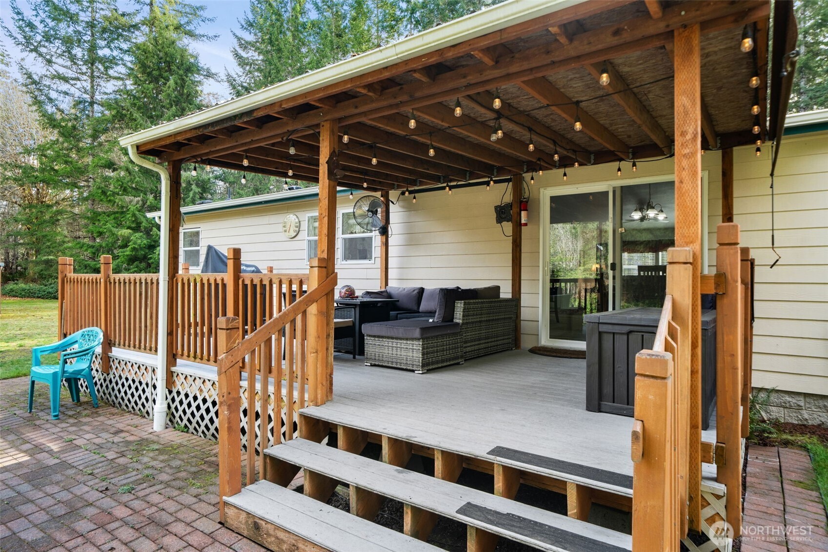 320 Rivendell Road Grapeview, WA 98546 - Photo 7 of 36