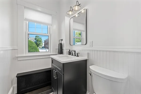 $649,900 | 18 Hillcroft Avenue, Worcester, MA 01606