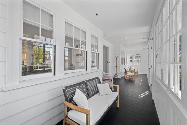 $649,900 | 18 Hillcroft Avenue, Worcester, MA 01606