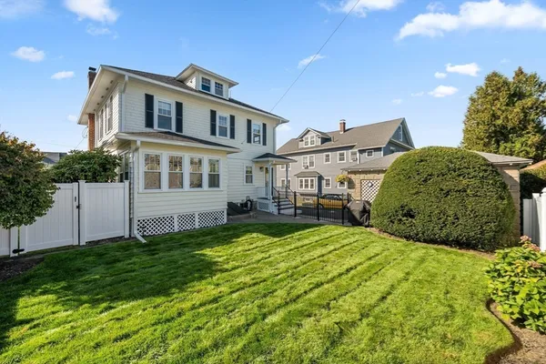 $649,900 | 18 Hillcroft Avenue, Worcester, MA 01606