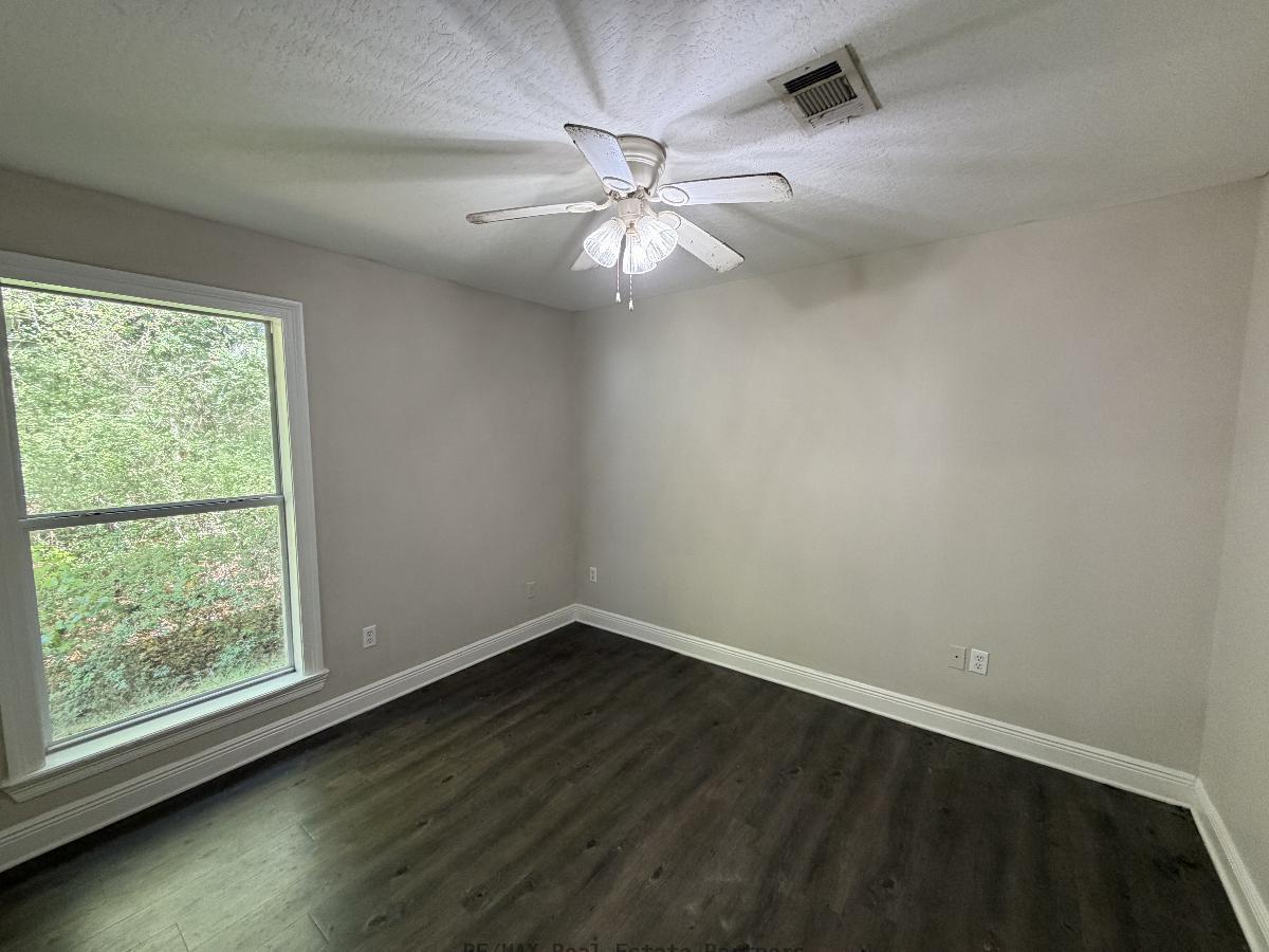 90 Cameron Road Hattiesburg, MS 39402 - Photo 10 of 11 Gallery Image 10