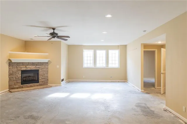 $392,500 | 11575 Bell Ct Drive, Unit 102, Olathe, KS 66061