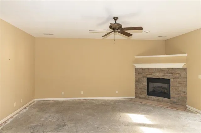 $392,500 | 11575 Bell Ct Drive, Unit 102, Olathe, KS 66061