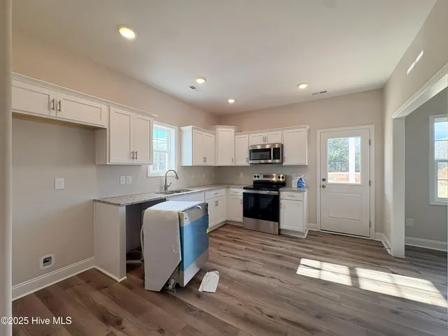 $399,900 | 900 Wild Azalea Way, Hubert, NC 28539